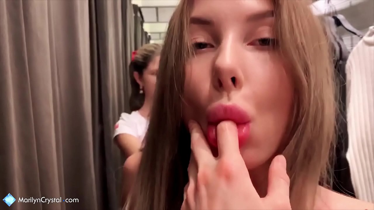 Лесбиянки мастурбируют и лижут киски в магазин - джина герсон кристалл мерилин